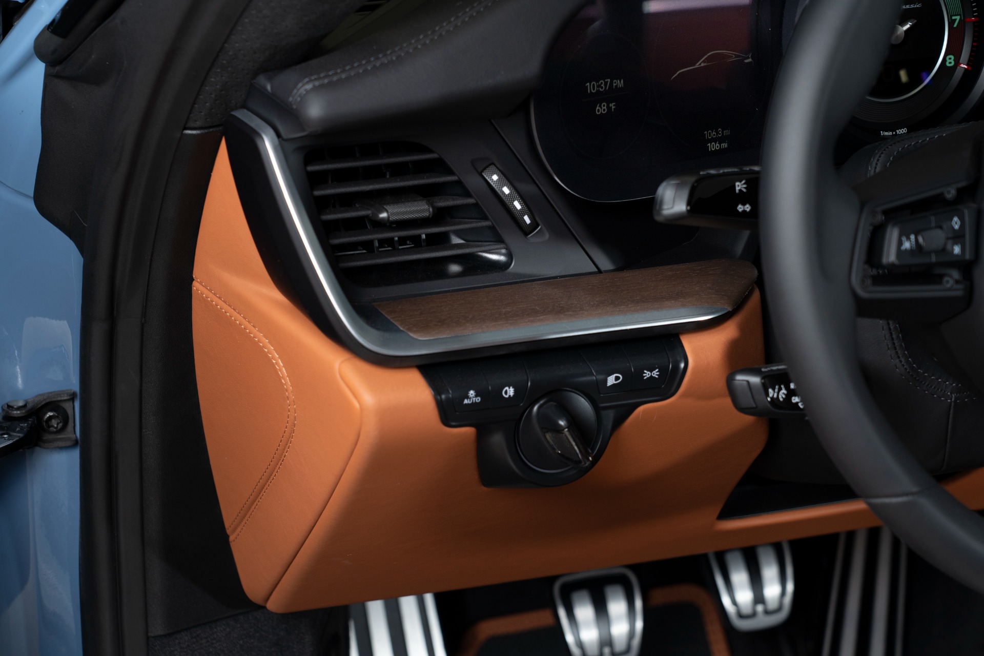 Used-2023-Porsche-911-Sport-Classic