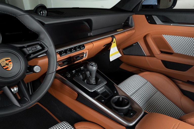Used-2023-Porsche-911-Sport-Classic
