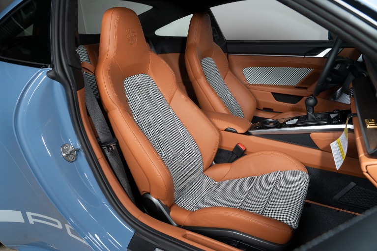 Used-2023-Porsche-911-Sport-Classic