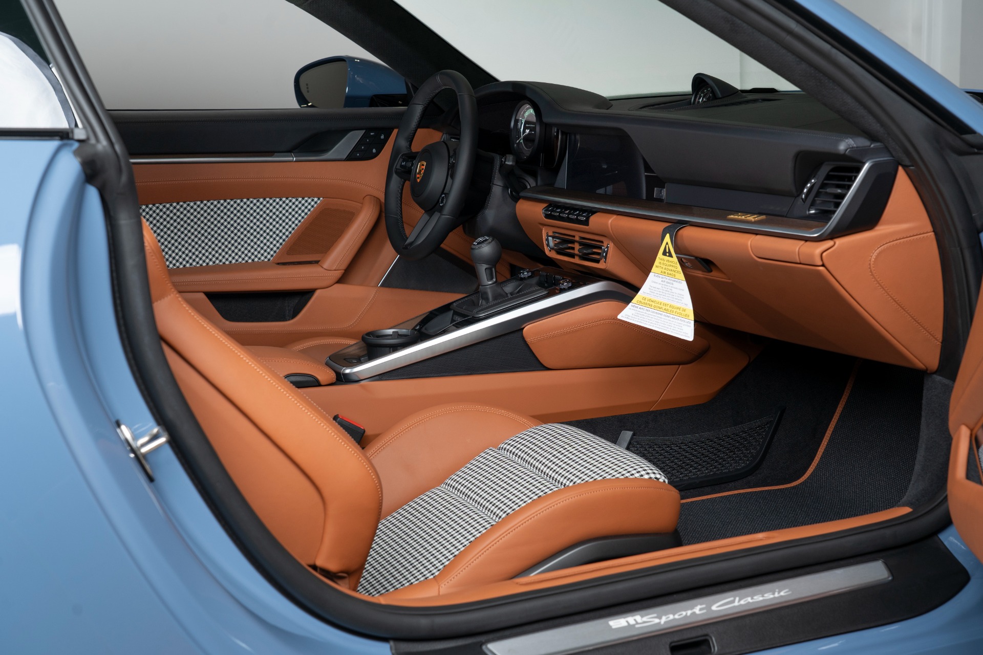 Used-2023-Porsche-911-Sport-Classic