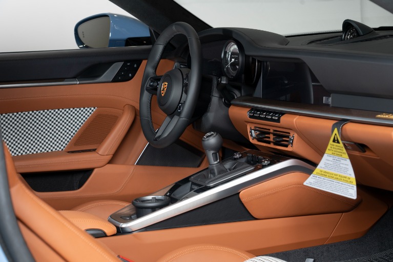 Used-2023-Porsche-911-Sport-Classic