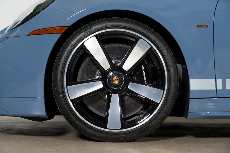 Used-2023-Porsche-911-Sport-Classic