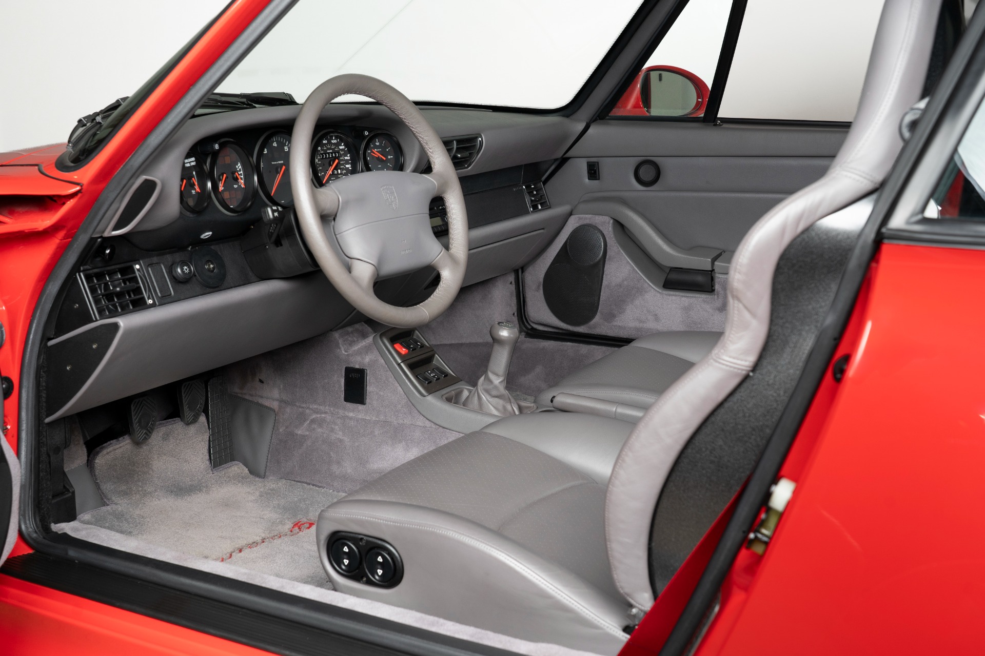 Used-1997-Porsche-911-Carrera-4S