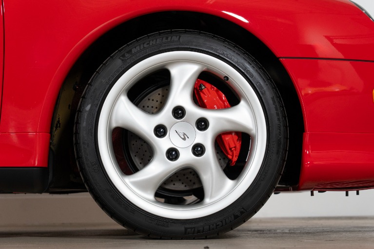 Used-1997-Porsche-911-Carrera-4S