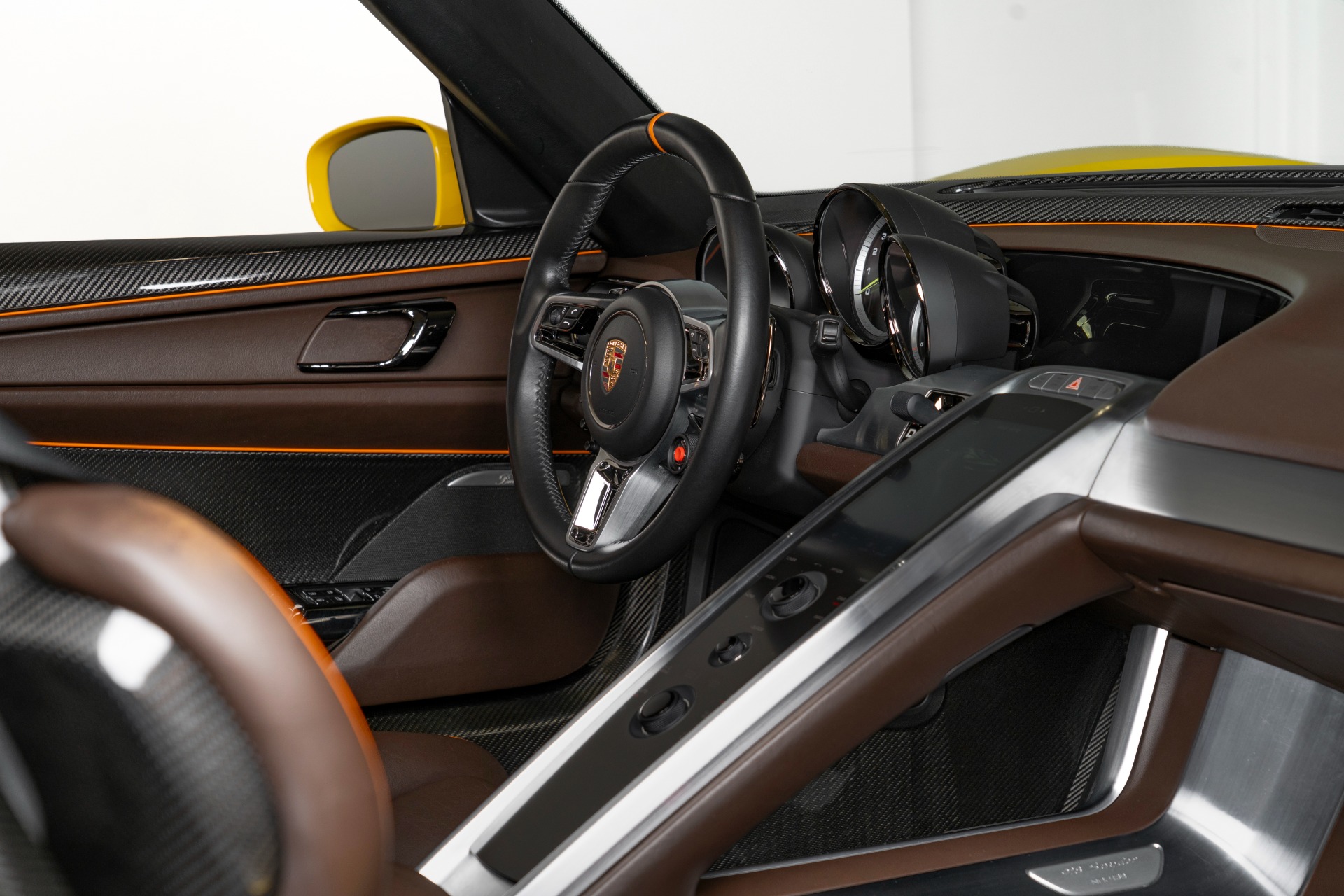 Used-2015-Porsche-918-Spyder