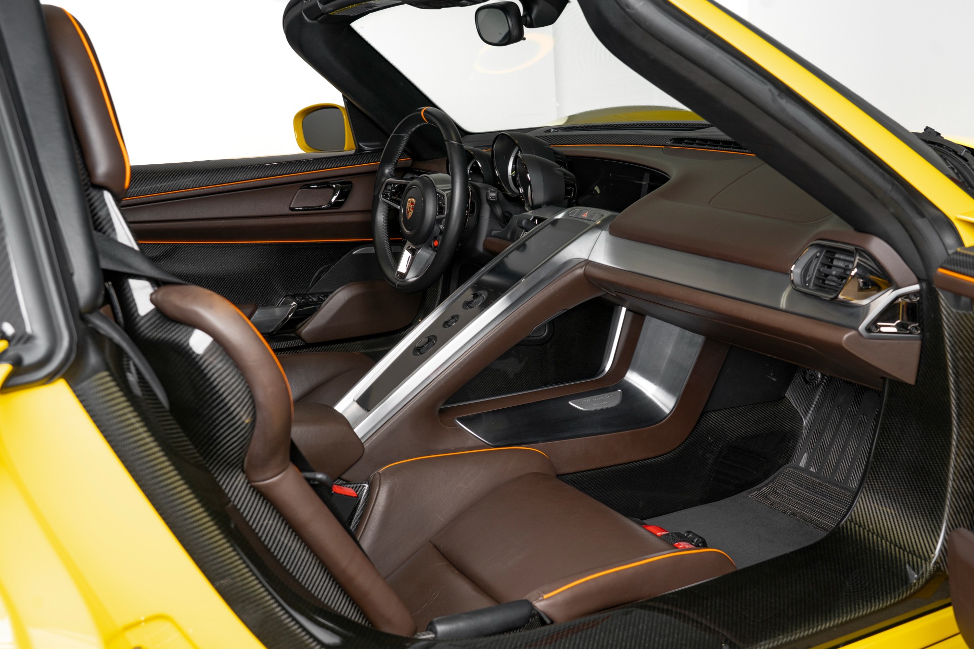 Used-2015-Porsche-918-Spyder