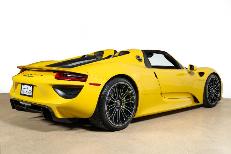 Used-2015-Porsche-918-Spyder