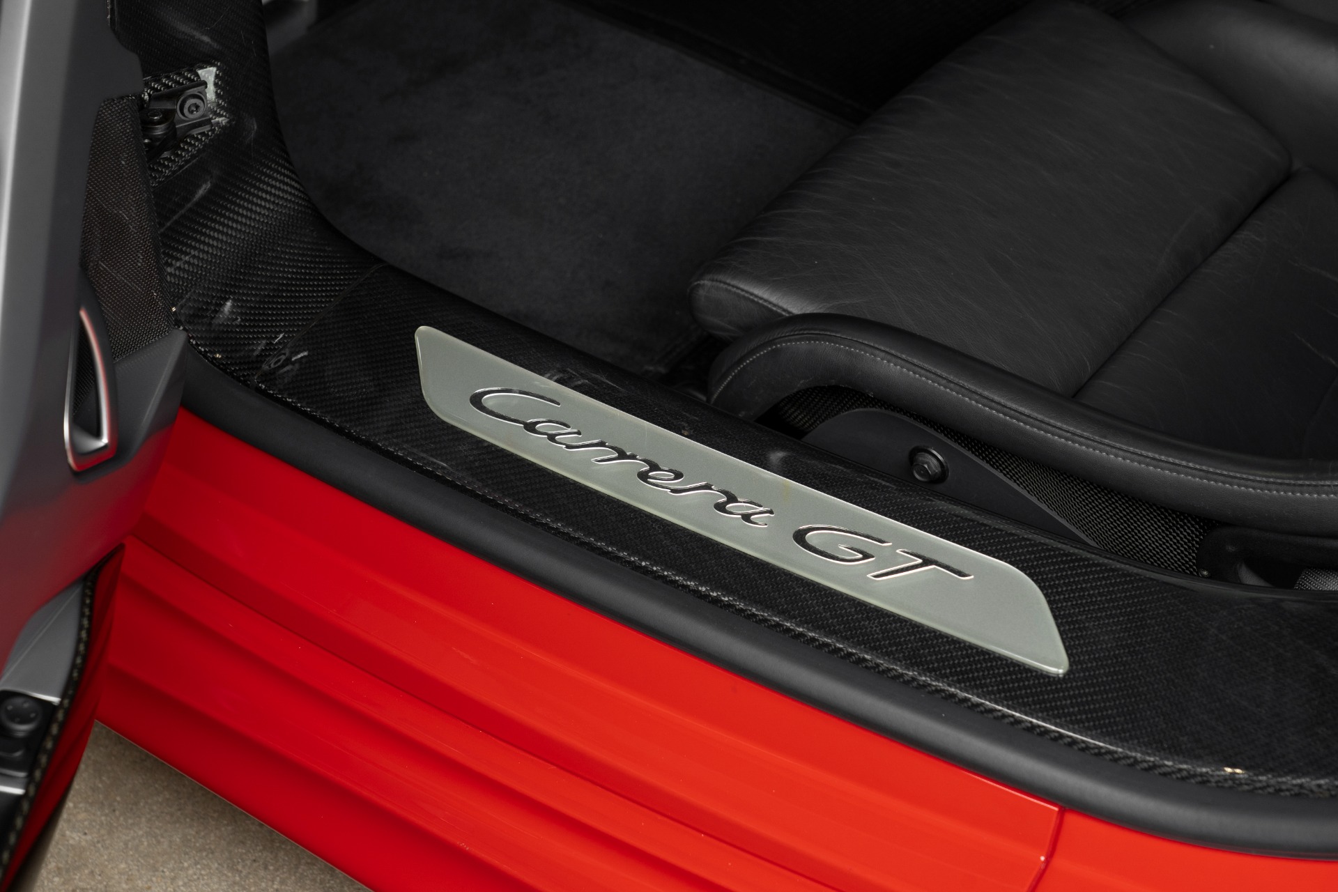 Used-2004-Porsche-Carrera-GT