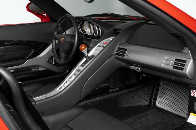 Used-2004-Porsche-Carrera-GT