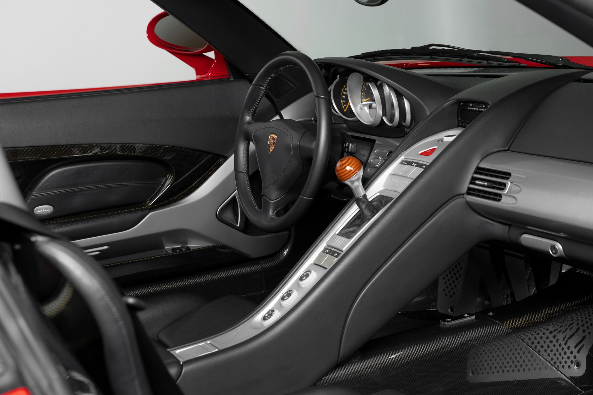 Used-2004-Porsche-Carrera-GT