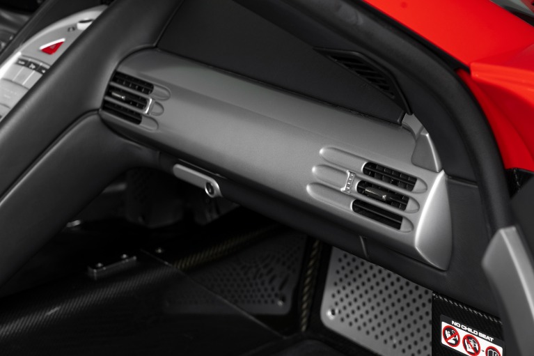 Used-2004-Porsche-Carrera-GT