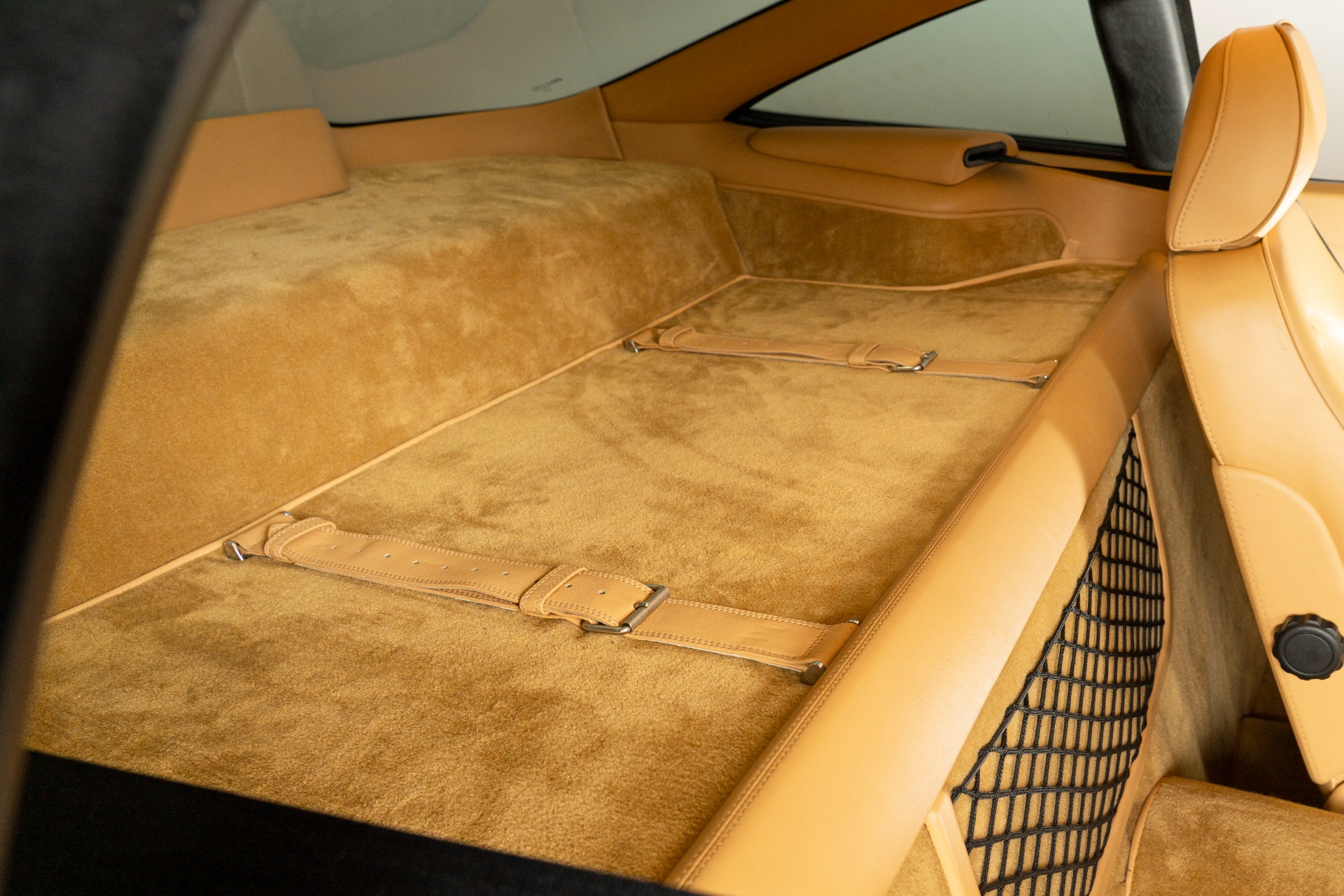 Used-1999-Ferrari-550-Maranello