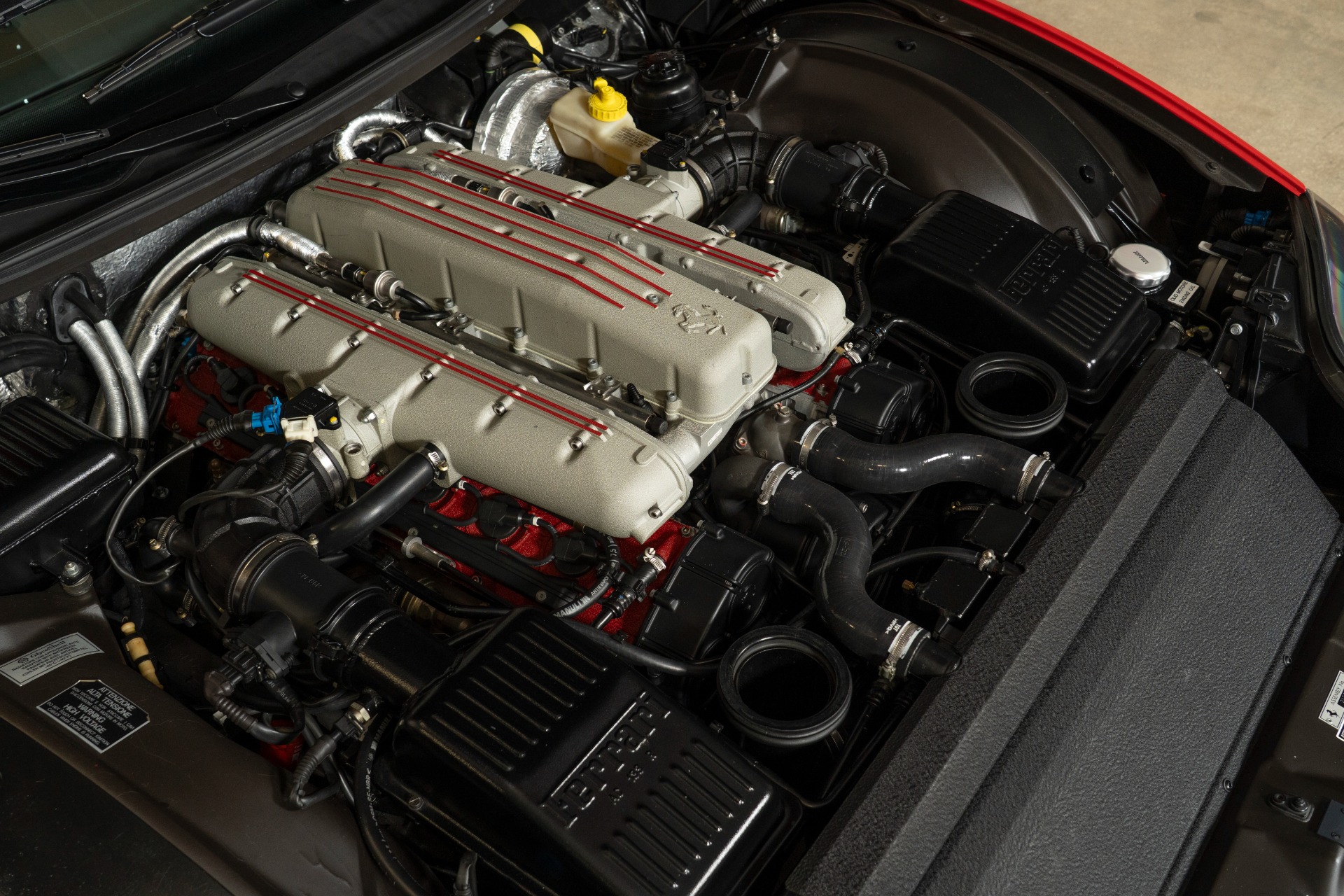 Used-1999-Ferrari-550-Maranello