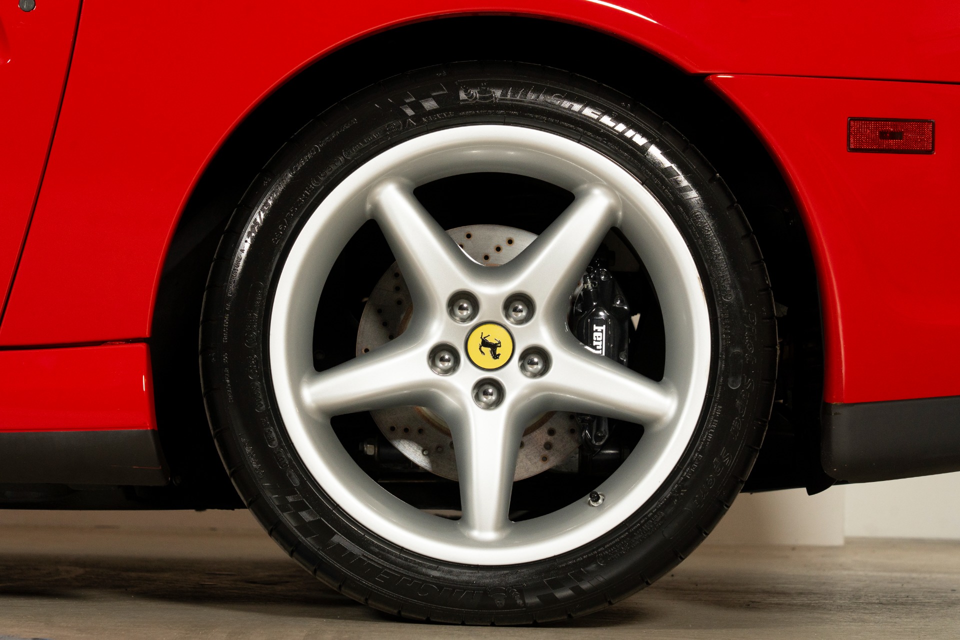 Used-1999-Ferrari-550-Maranello