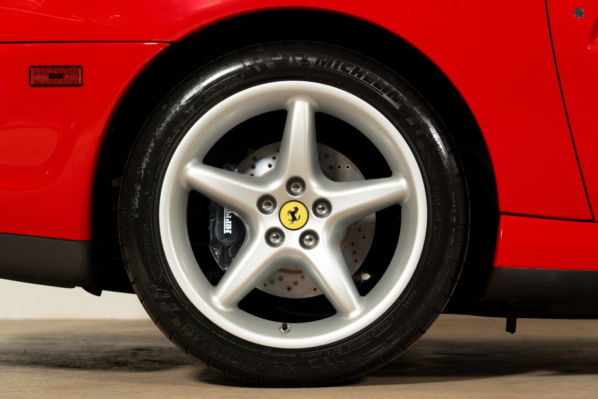 Used-1999-Ferrari-550-Maranello