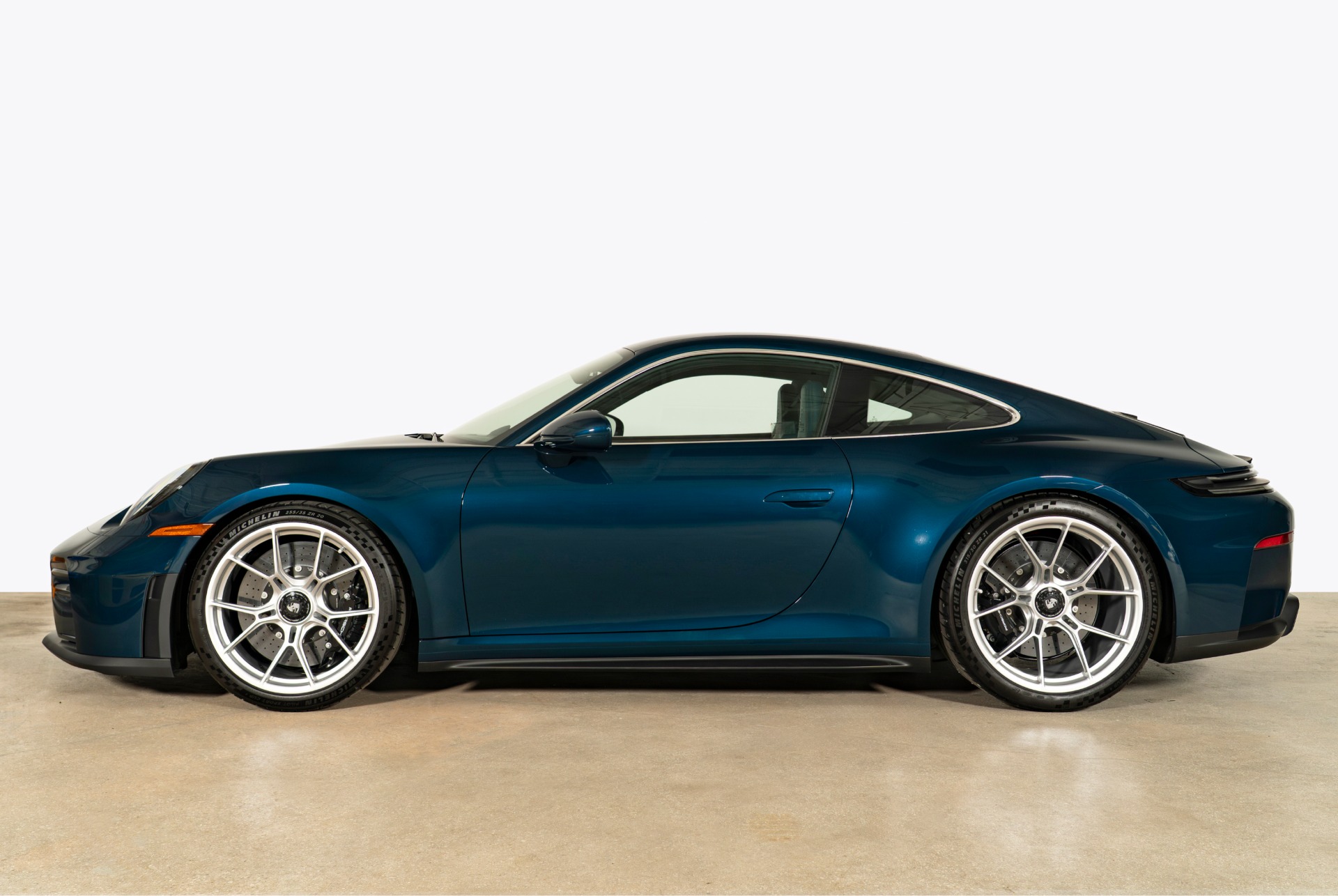 Used-2026-Porsche-911-GT3-Touring