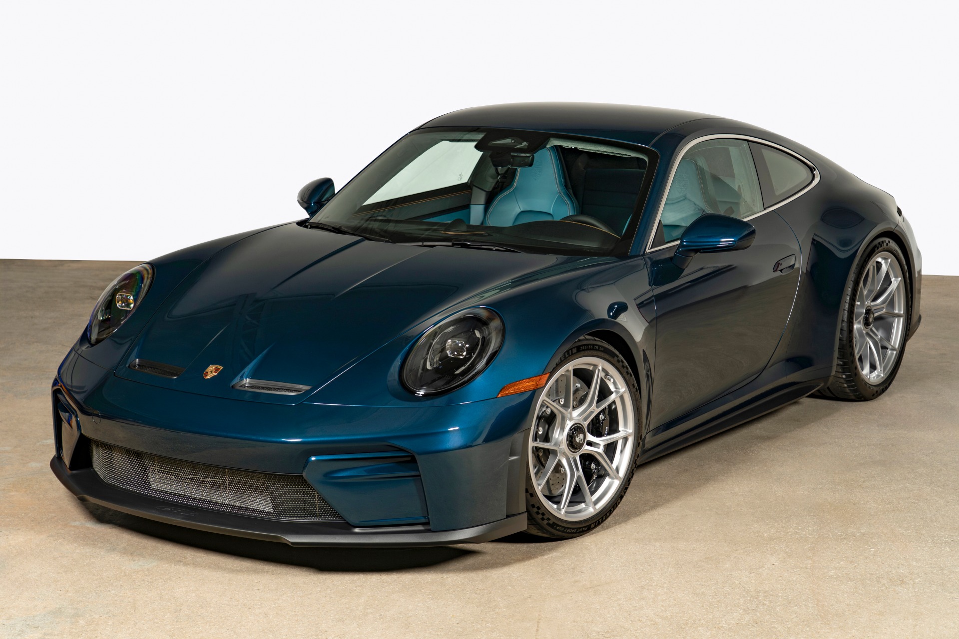 Used-2026-Porsche-911-GT3-Touring