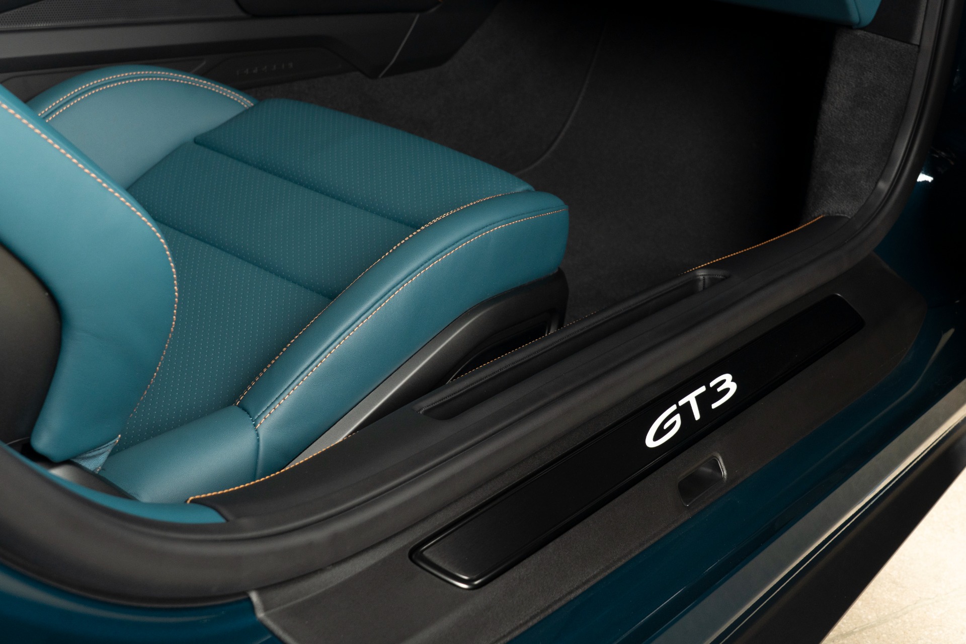 Used-2026-Porsche-911-GT3-Touring
