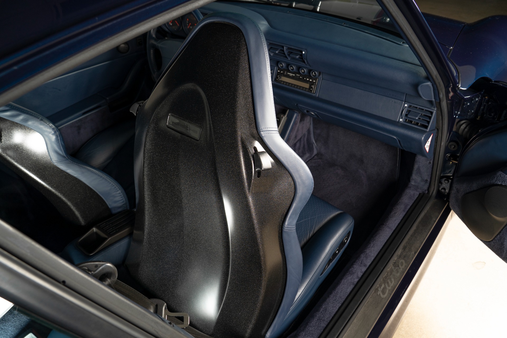Used-1998-Porsche-Turbo-WLS2