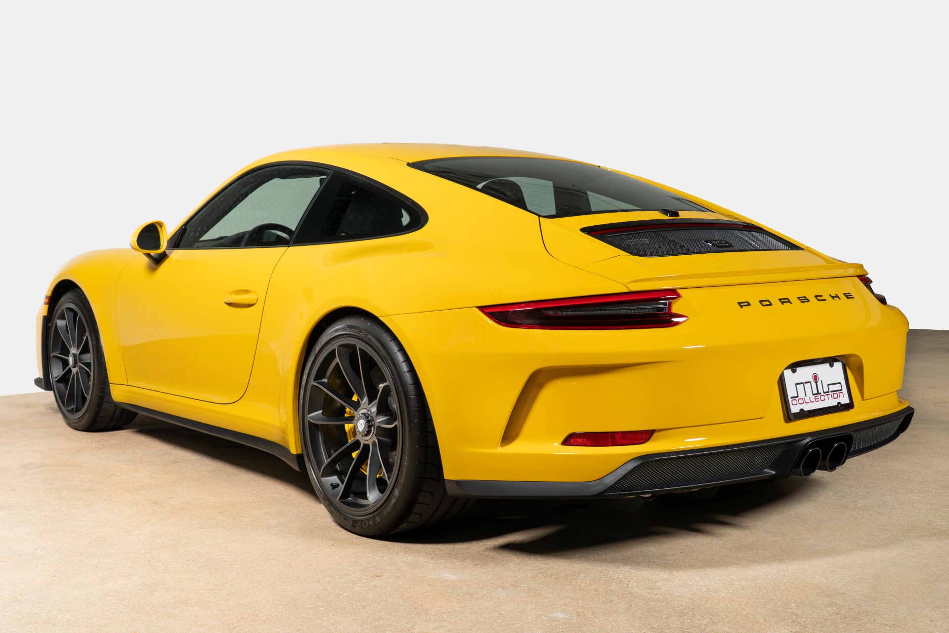 Used-2019-Porsche-911-GT3-Touring