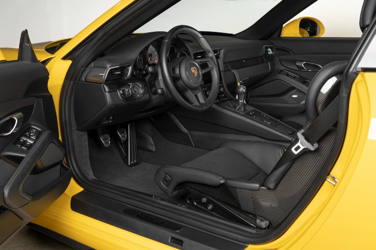 Used-2019-Porsche-911-GT3-Touring