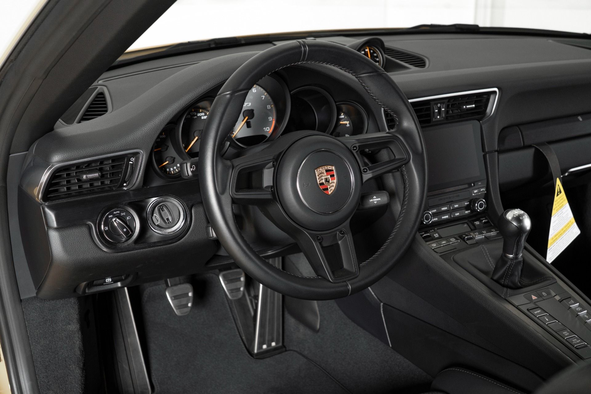 Used-2019-Porsche-911-GT3-Touring
