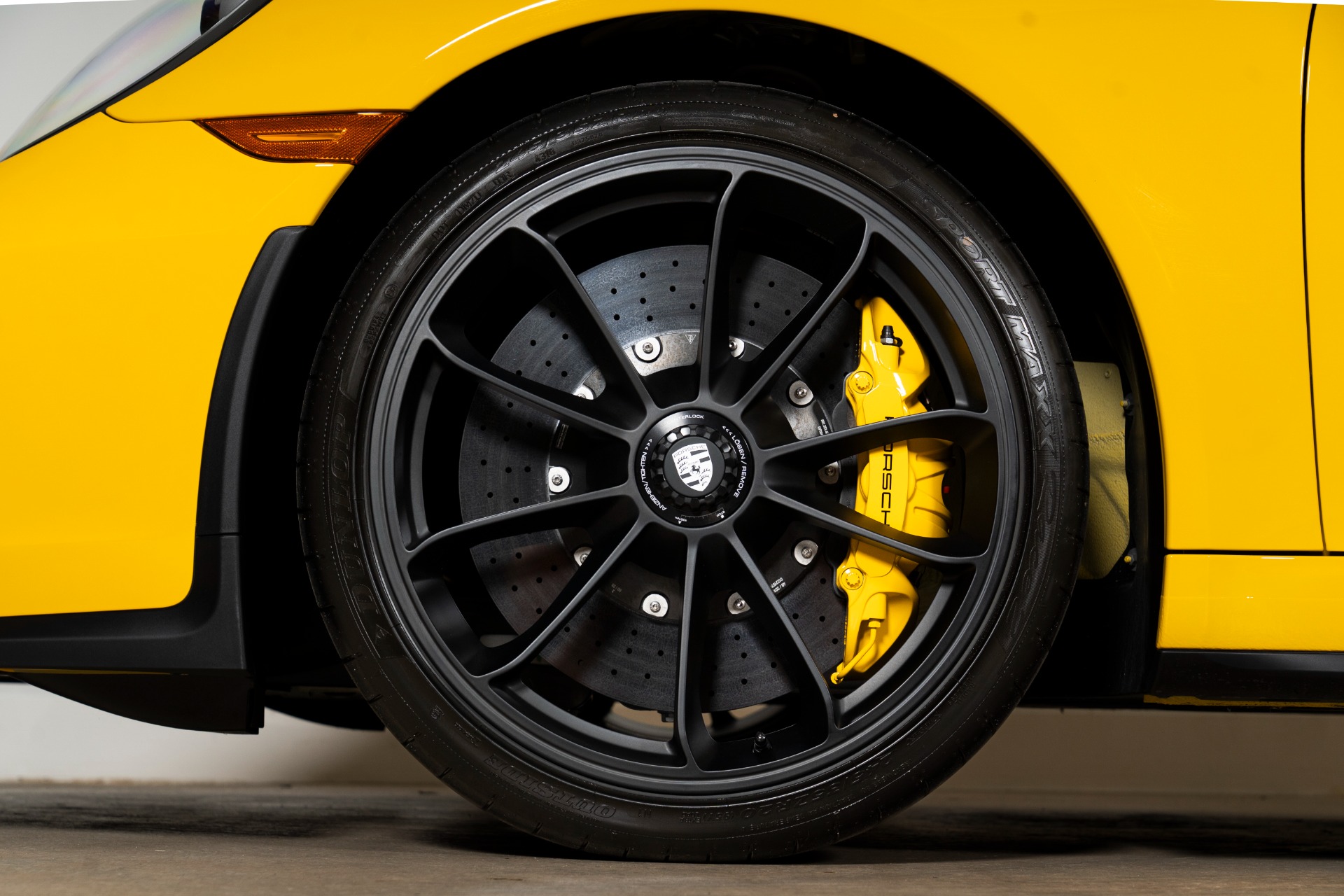 Used-2019-Porsche-911-GT3-Touring