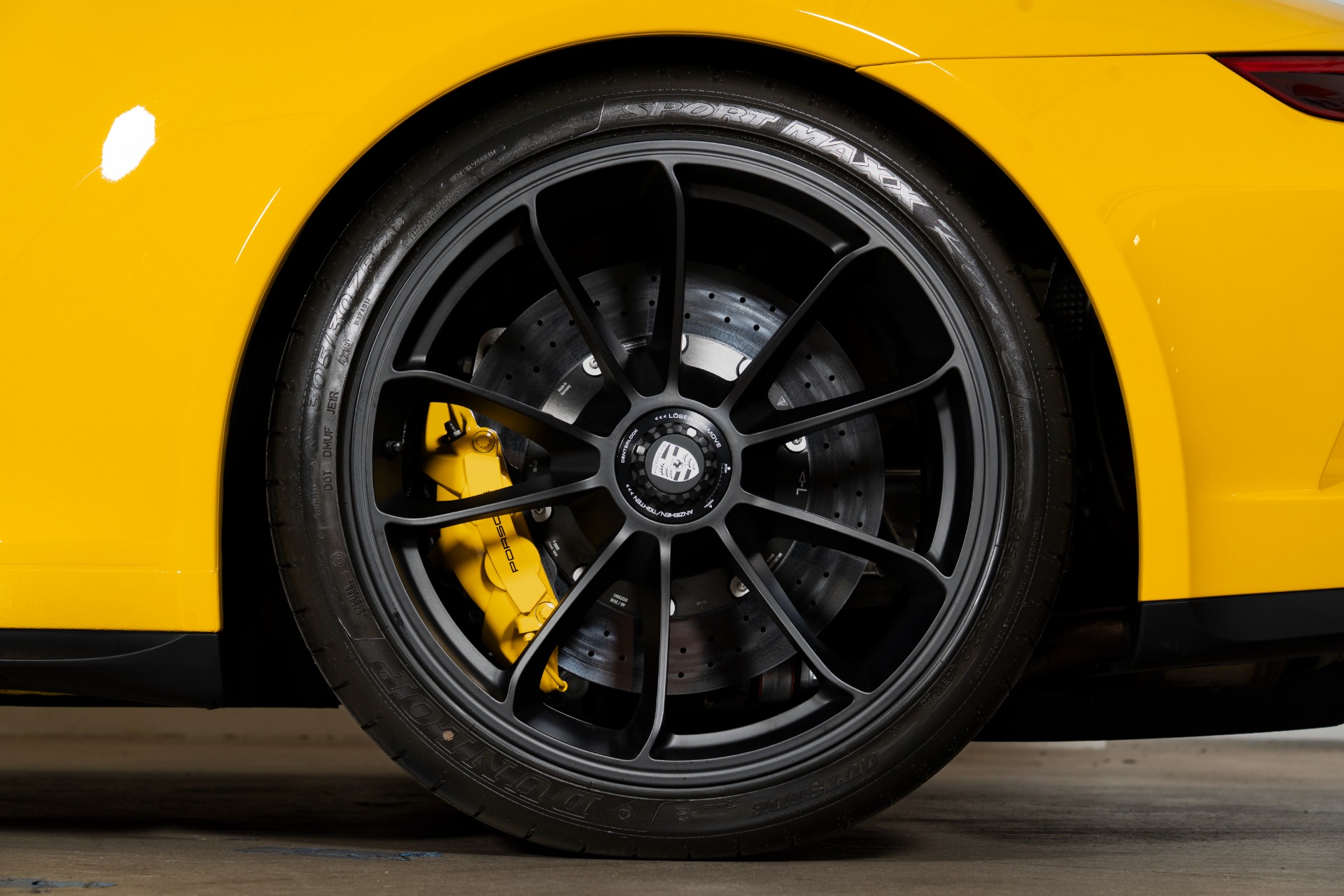 Used-2019-Porsche-911-GT3-Touring