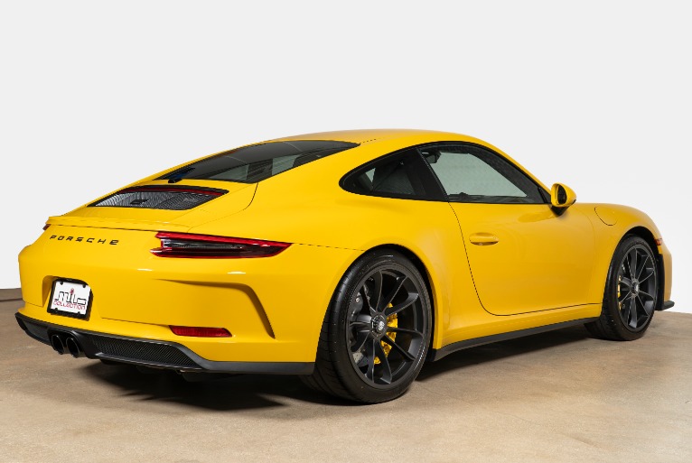 Used-2019-Porsche-911-GT3-Touring
