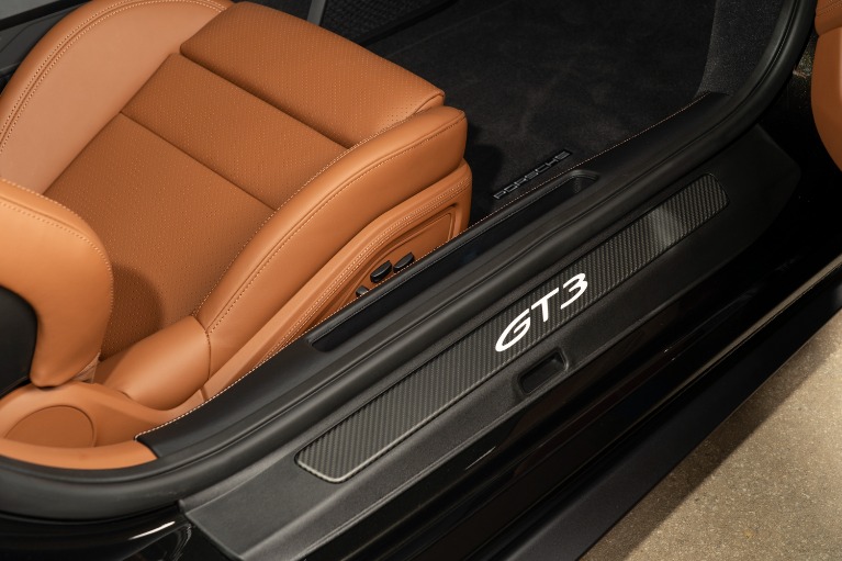 Used-2026-Porsche-911-GT3-Touring